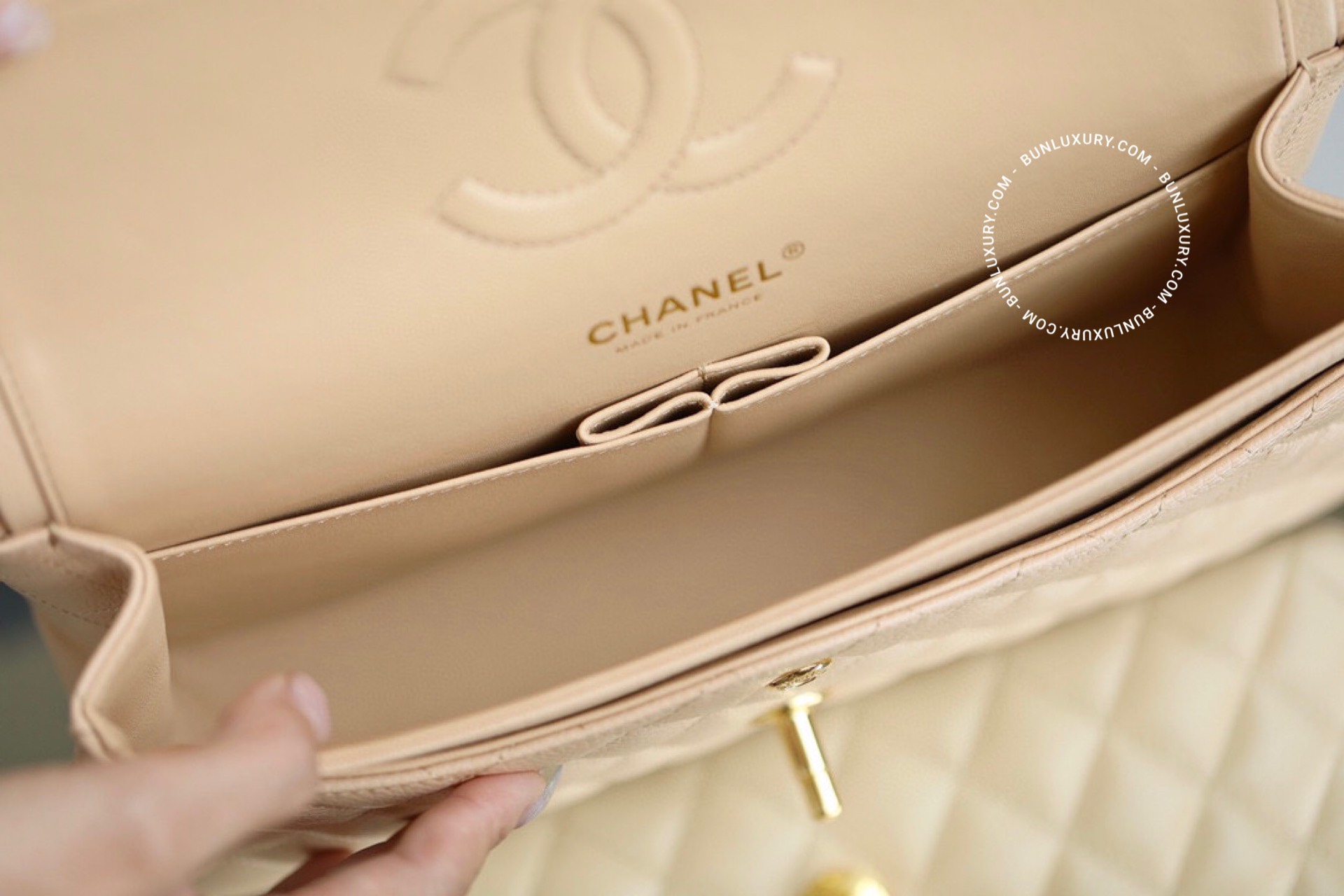 Túi Xách Chanel Classic Flap Medium Caviar Beige 1112