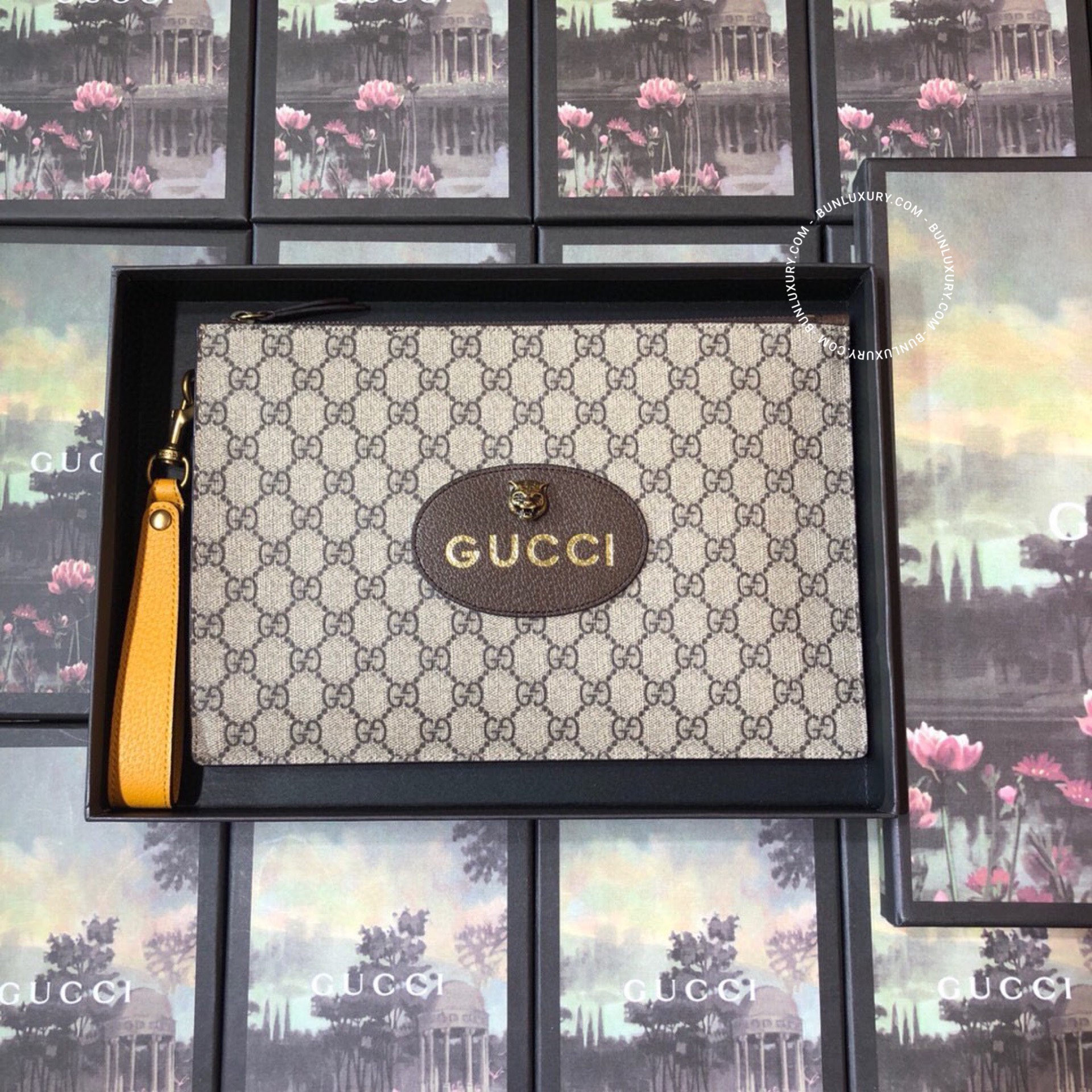 Túi Xách Gucci Neo Vintage GG Supreme Pouch 473956
