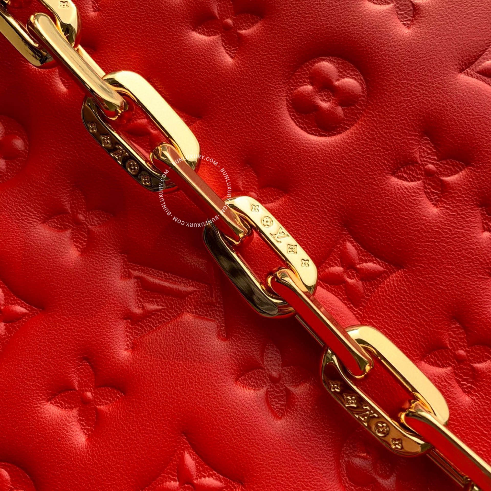 Túi xách Louis Vuitton Coussin Pm Monogram Red M57792