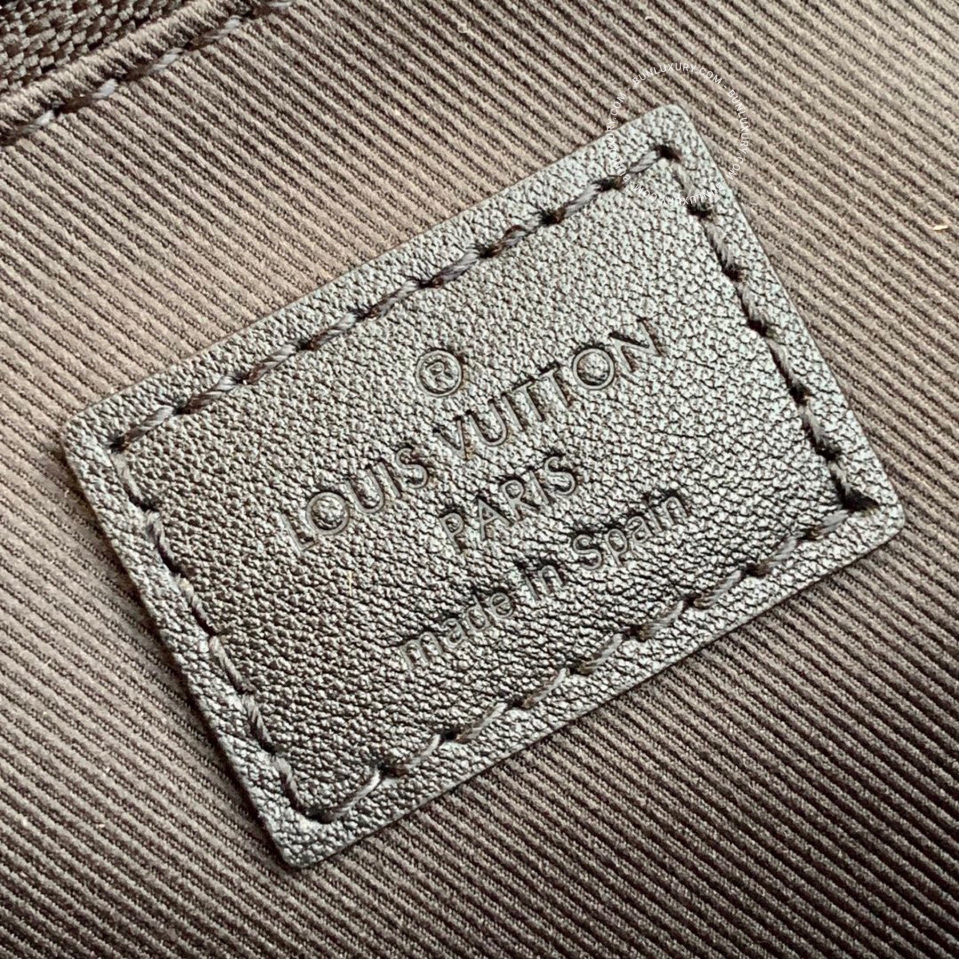 Túi Xách Louis Vuitton S Lock Sling Monogram M45807