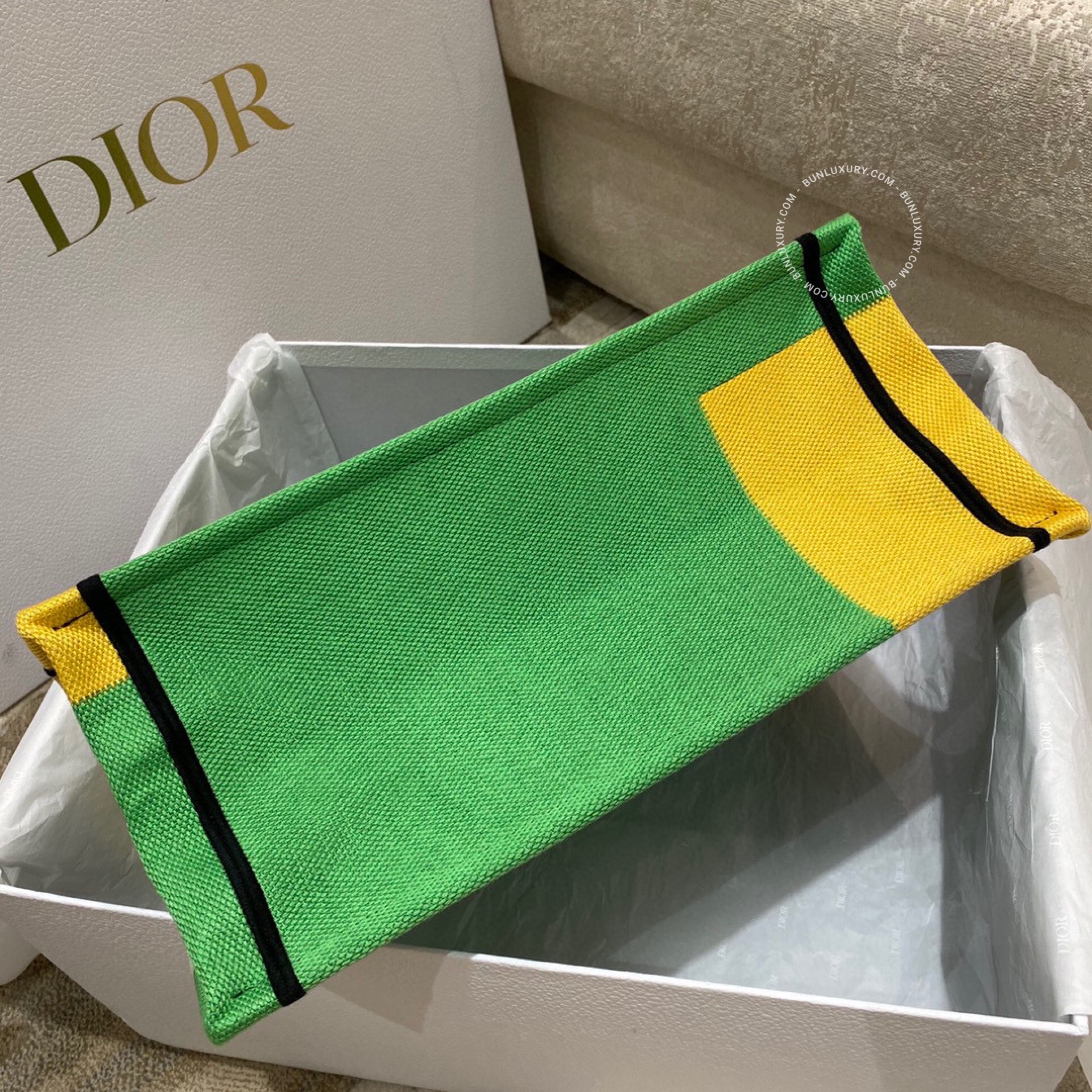 Túi Xách Dior Book Tote Medium Oblique Embroidery Bright Green and Fluorescent Orange
