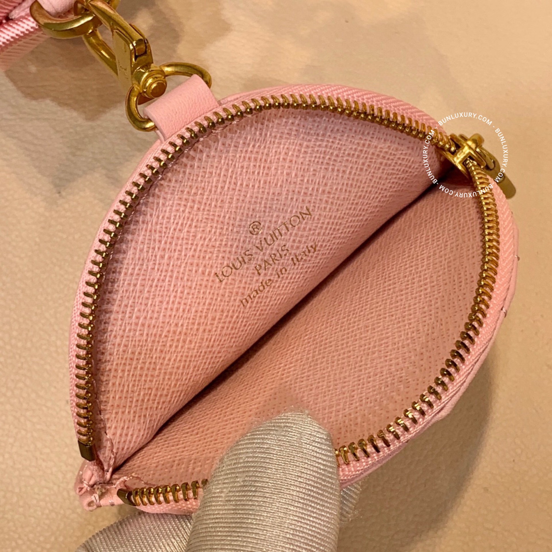 Túi Xách Louis Vuitton New Wave Smooth Cowhide Pink M56468
