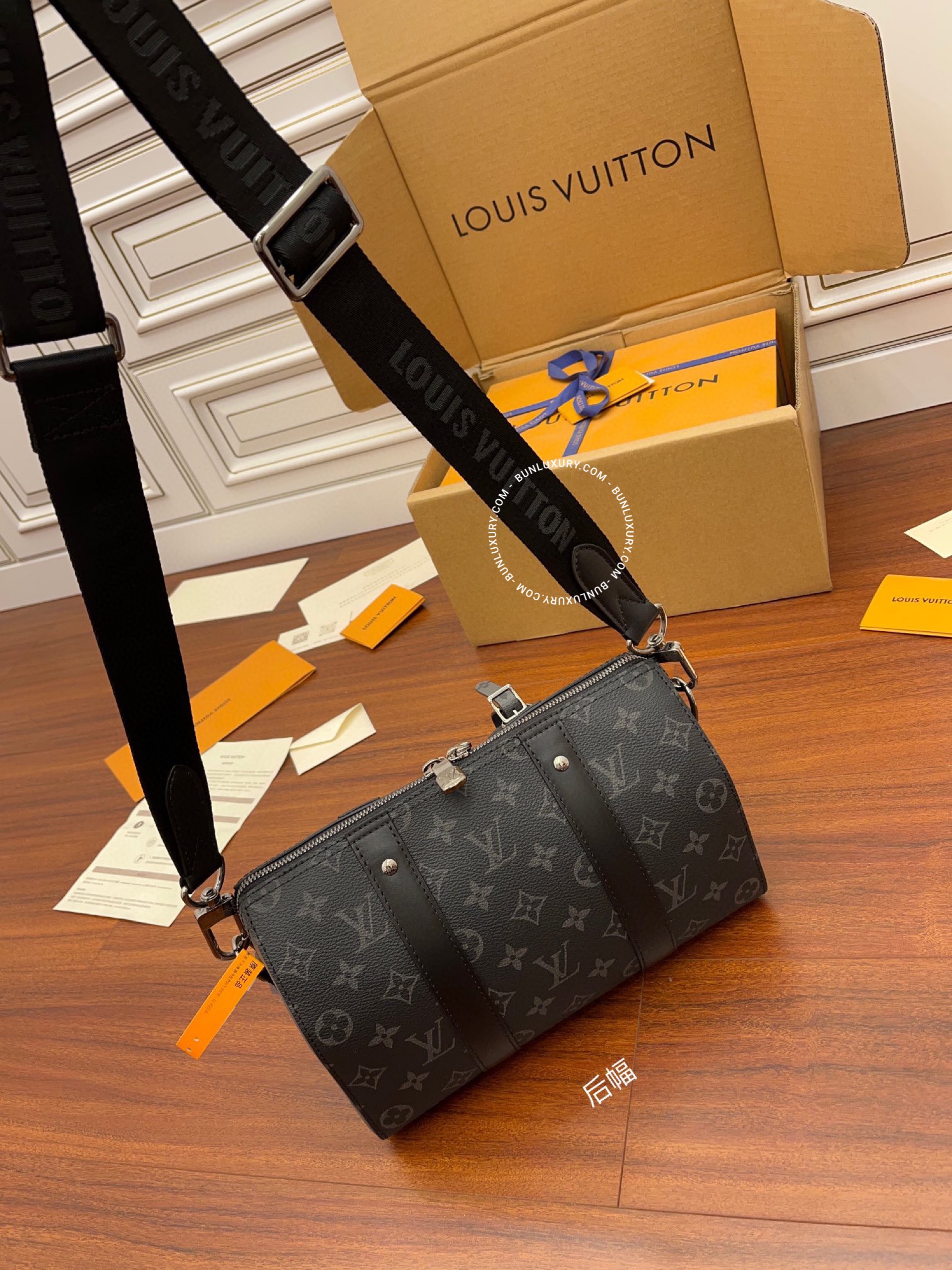 Túi xách Louis Vuitton City Keepall M45936